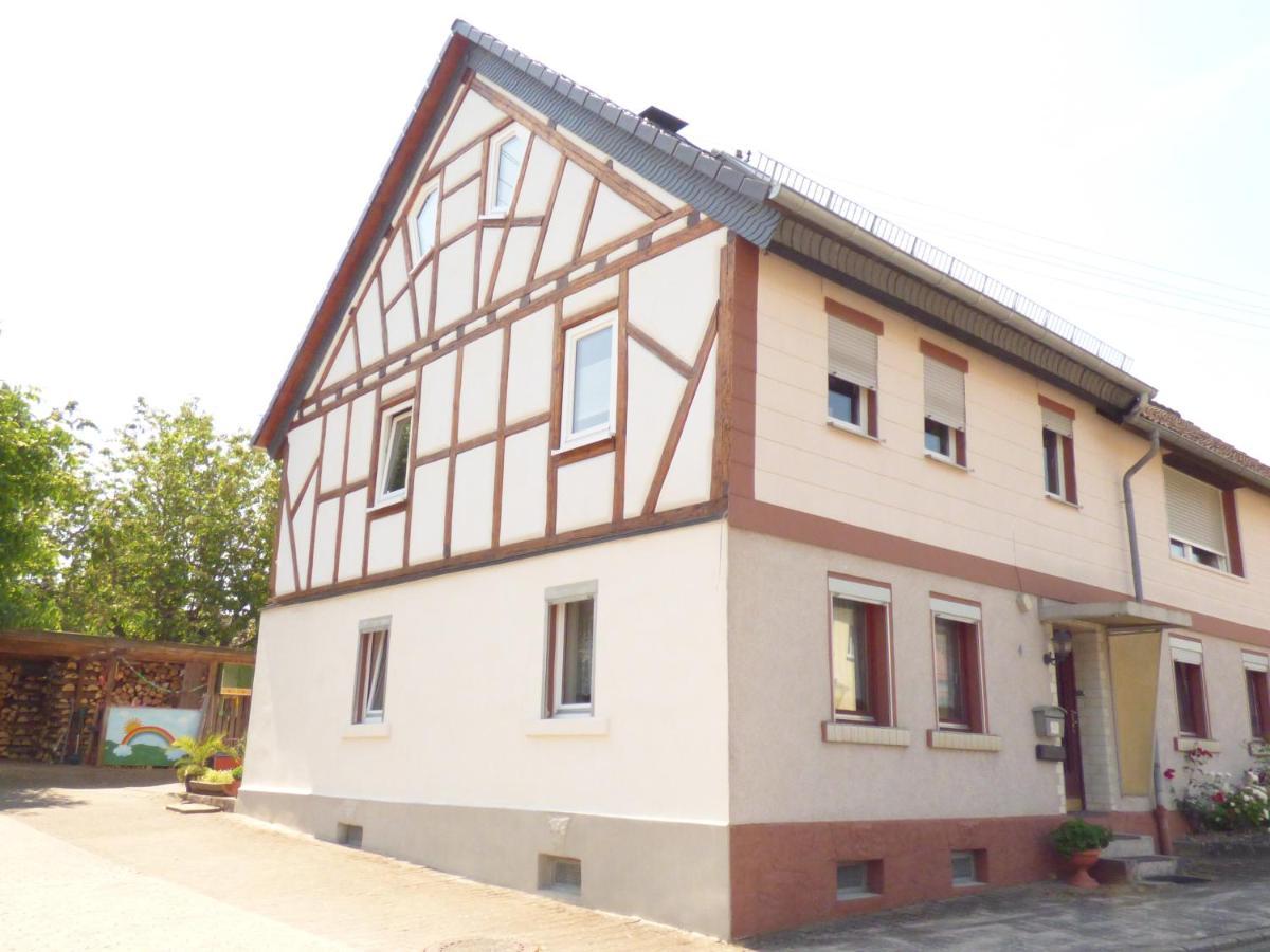 Ferienwohnung Dasch, Bei Idar-Oberstein Im Nationalpark Hunsrueck-Hochwald Siesbach Exterior foto